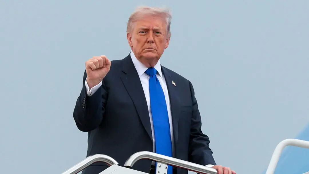 হোটেল লবিতে বন্দুকধারীর গুলি, নৈশভোজ থেকে সরিয়ে নেওয়া হলো ট্রাম্পকে